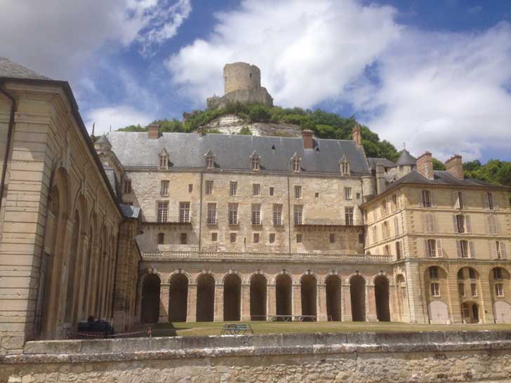 パリ郊外の町｜ヴェルノンとラ・ロッシュ・ギヨン Francemama